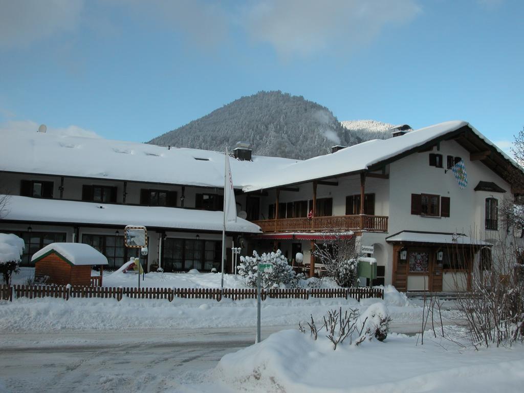Hotel-Restaurant Zum Hirschhaus Inklusiv Chiemgaukarte Ruhpolding Dış mekan fotoğraf