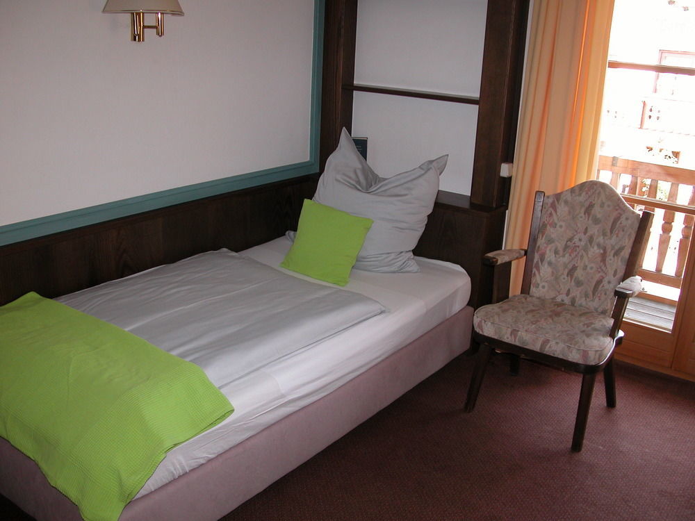 Hotel-Restaurant Zum Hirschhaus Inklusiv Chiemgaukarte Ruhpolding Dış mekan fotoğraf
