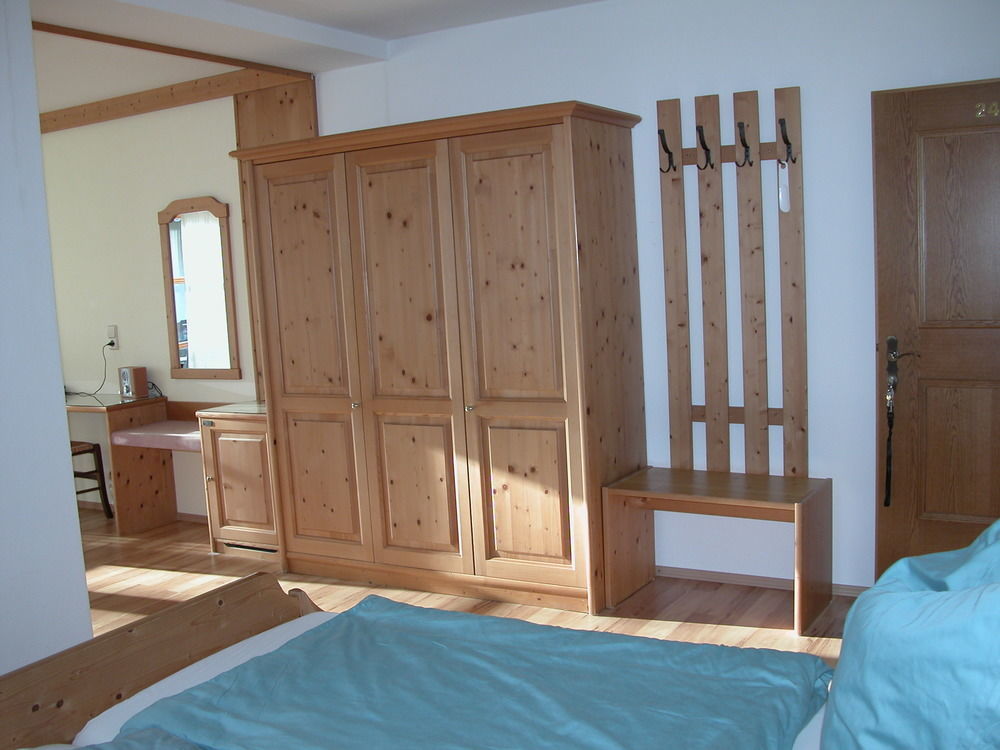 Hotel-Restaurant Zum Hirschhaus Inklusiv Chiemgaukarte Ruhpolding Dış mekan fotoğraf